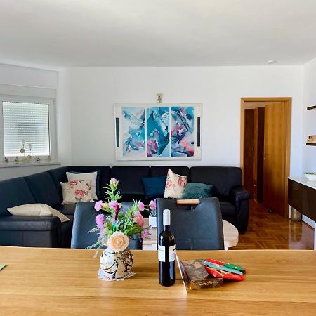 דוגי ראט Apartment Mandarina מראה חיצוני תמונה