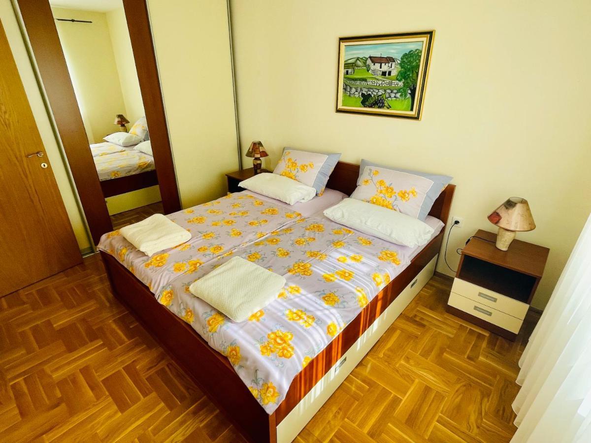 דוגי ראט Apartment Mandarina מראה חיצוני תמונה