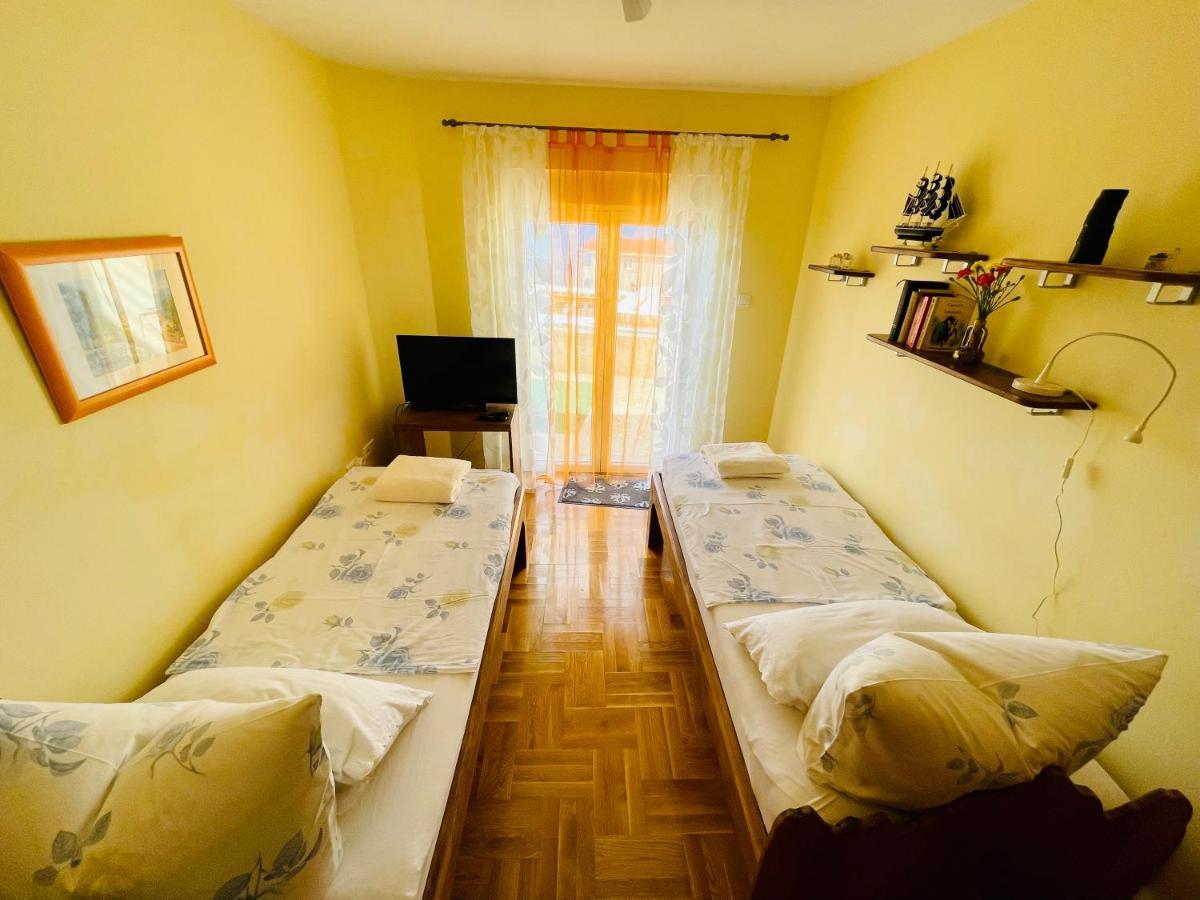 דוגי ראט Apartment Mandarina מראה חיצוני תמונה