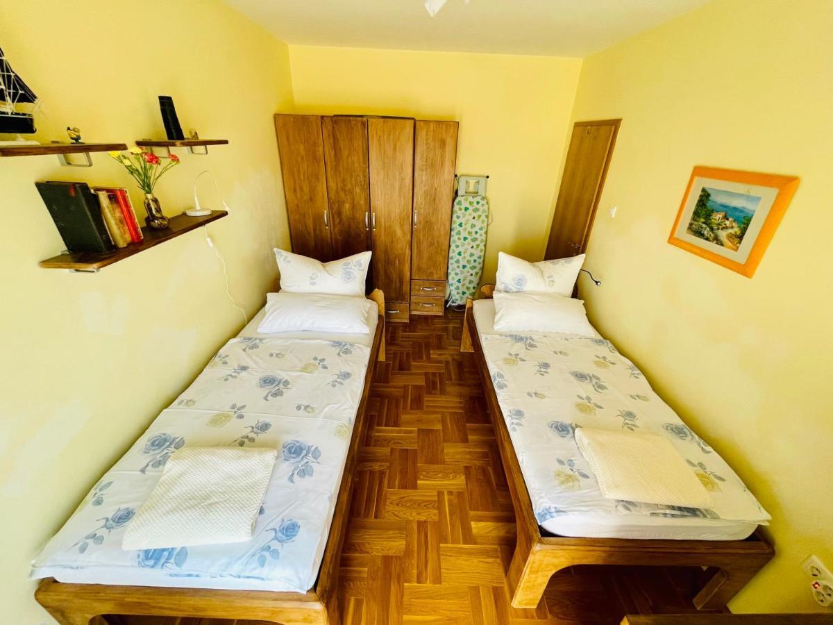 דוגי ראט Apartment Mandarina מראה חיצוני תמונה
